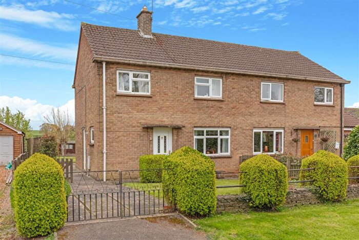 3 Bedroom Semi-Detached House For Sale In Willow Lane, Stanion, North Northamptonshire, NN14