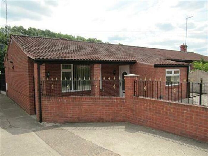 3 Bedroom Semi-Detached Bungalow To Rent In Newark Road, New Ollerton, Newark, NG22