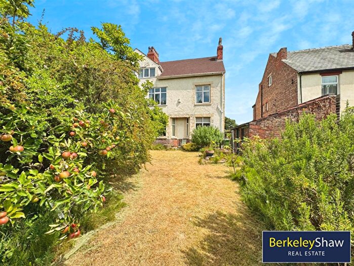 6 Bedroom Semi-Detached House For Sale In Ronald Road, Liverpool, L22