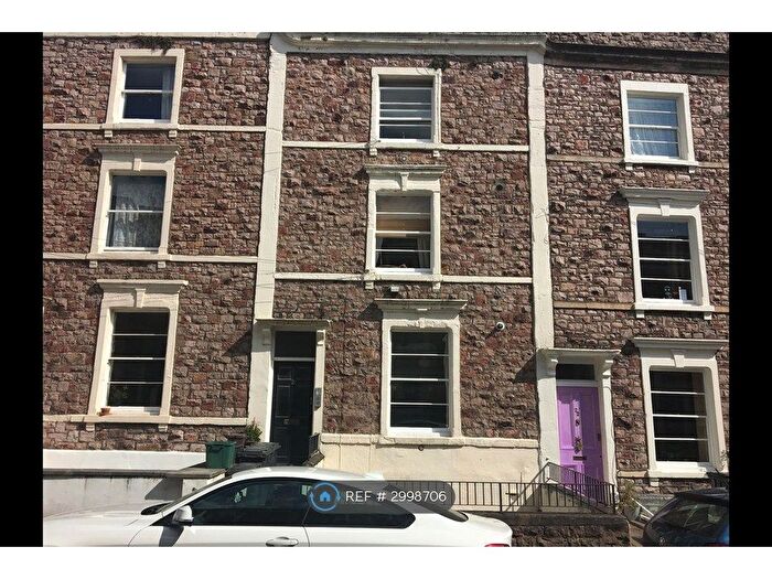 1 Bedroom Flat To Rent In Gff, Bristol, BS8