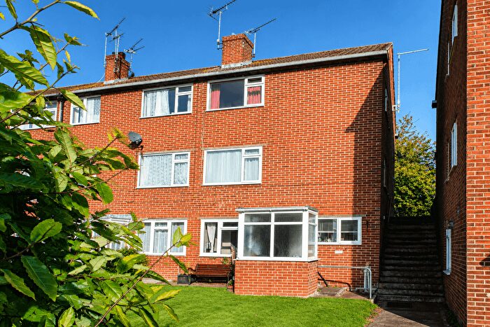 1 Bedroom Flat To Rent In St. Stephens Court, Canterbury, CT2
