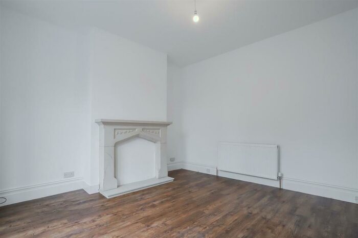3 Bedroom End Of Terrace House To Rent In Hindle Street, Bacup, OL13