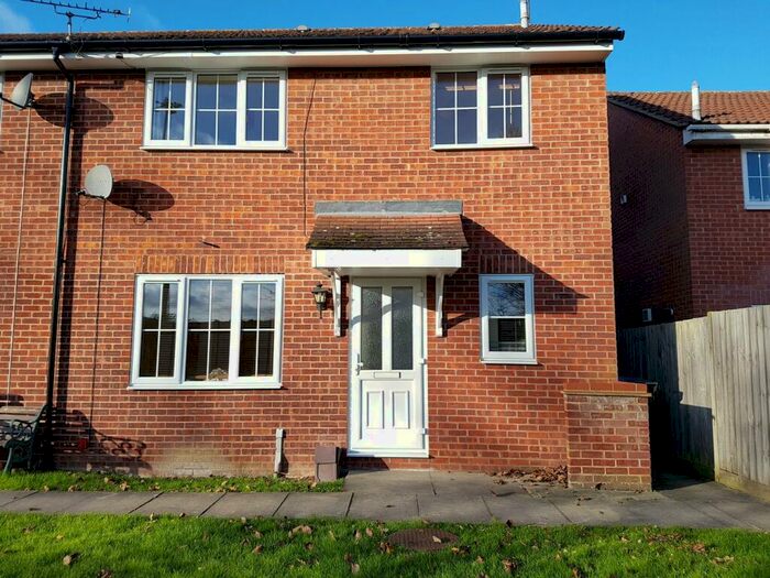 2 Bedroom Terraced House To Rent In Gresley Close, Welwyn Garden City, AL8