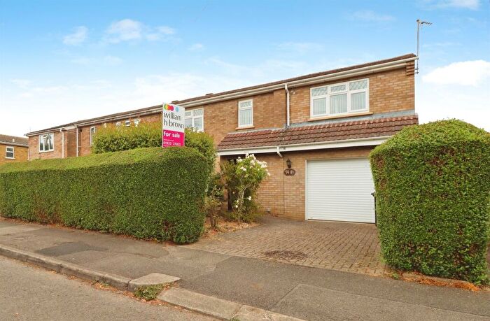5 Bedroom Semi-Detached House For Sale In Ruskin Avenue, Wellingborough, NN8