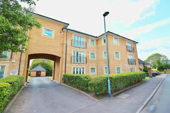 1 Bedroom Flat To Rent In White Lodge Close, Isleworth, TW7