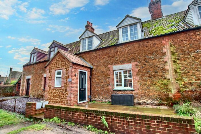 3 Bedroom Terraced House For Sale In Lynn Road, Hillington, King's Lynn, PE31