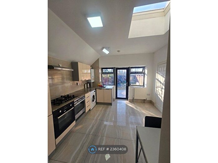 1 Bedroom Terraced House To Rent In Nelson Road, London, E4