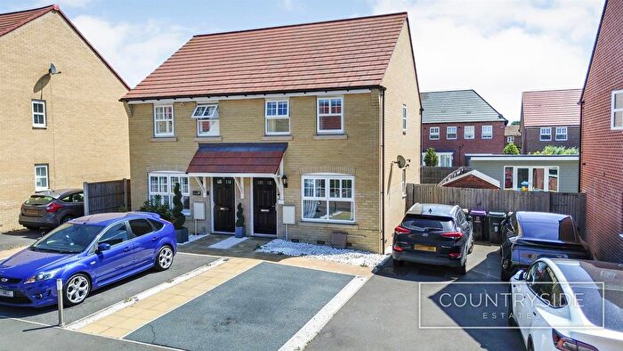 2 Bedroom Semi-Detached House For Sale In Lowlands Road, Hullbridge, Hockley, SS5