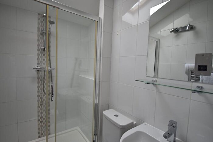 2 Bedroom Chalet To Rent In Knowle Hill, Ulcombe, Maidstone, ME17