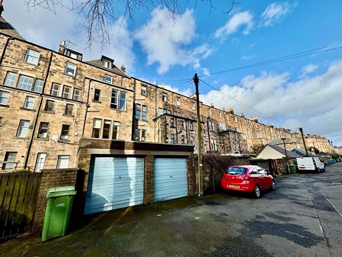 Garage / Parking To Rent In Garage, Westbourne Gardens Lane, Hyndland, G12