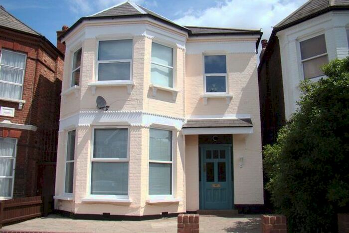 Studio To Rent In Fordwych Road, London NW2