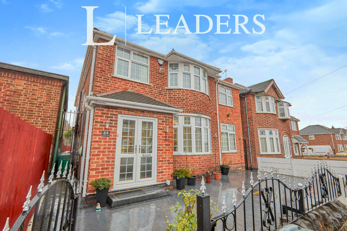 6 Bedroom Detached House To Rent In Trentham Drive, NG8