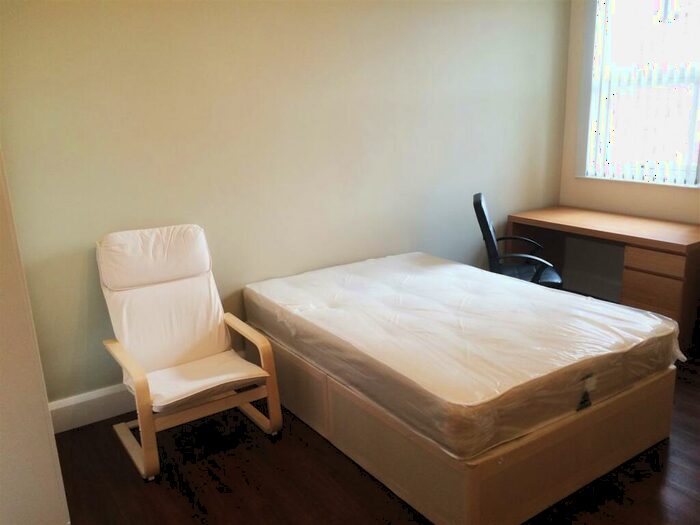 2 Bedroom Flat To Rent In Far Gosford Street, Coventry, CV1