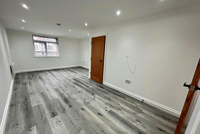1 Bedroom Apartment For Sale In Burnage Lane, Burnage, M19