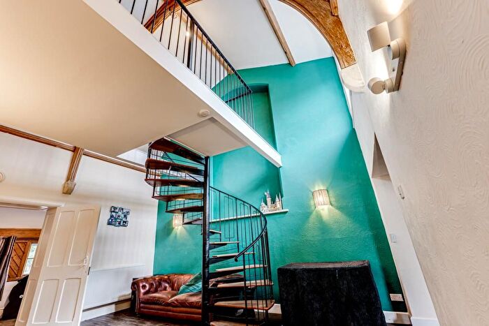 4 Bedroom Property For Sale In Church Street, Burton Latimer, NN15