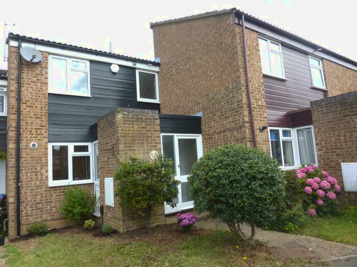 2 Bedroom House To Rent In Lillibrooke Crescent, Maidenhead, SL6