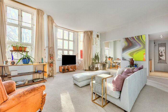 1 Bedroom Flat To Rent In St. Gabriels Manor, Cormont Road, SE5