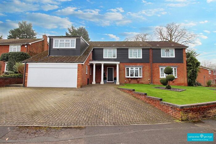 5 Bedroom Detached House For Sale In Westridge Avenue, Purley On Thames, Reading, RG8