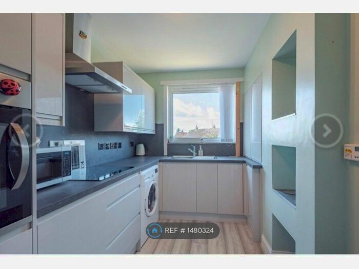 2 Bedroom Flat To Rent In Huntly Place, Dundee, DD4