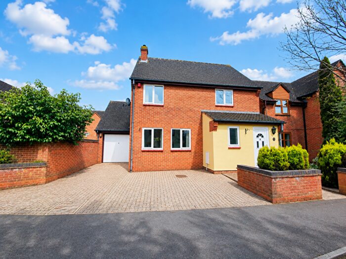 4 Bedroom Semi Detached House To Rent In Astlethorpe, MK8