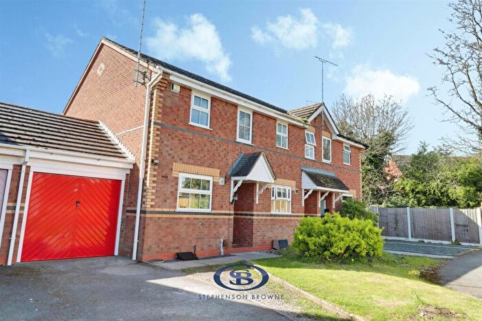 2 Bedroom Mews For Sale In Lawrence Close, Elworth, Sandbach, CW11