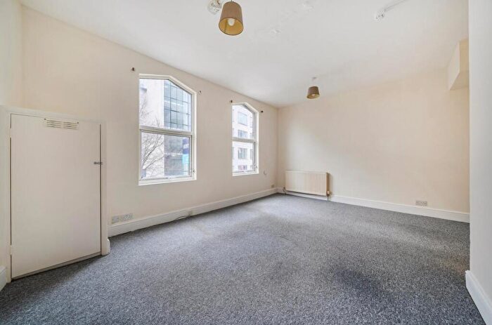 1 Bedroom Flat To Rent In Catford Broadway, London, SE6