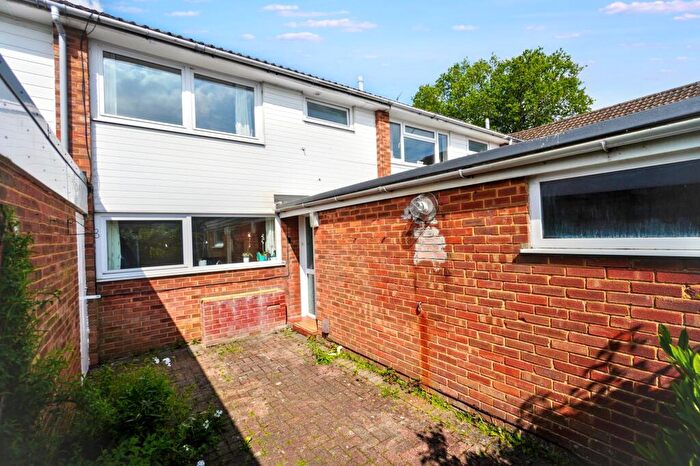 3 Bedroom Terraced House For Sale In Faulkner Way, Downley, HP13