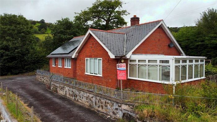 3 Bedroom Bungalow For Sale In Y Fan, Llanidloes, Powys, SY18