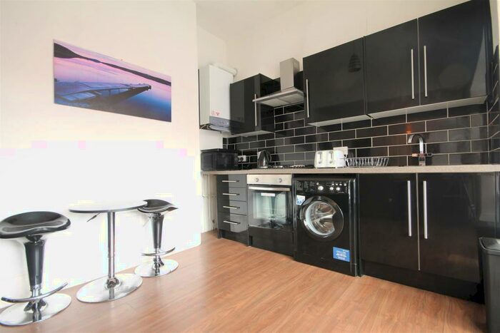 3 Bedroom Maisonette To Rent In Heaton Park Road, Heaton, NE6