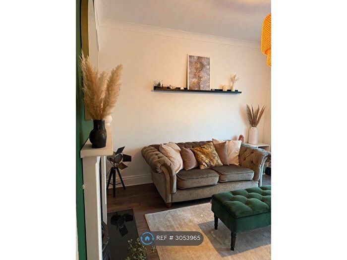 2 Bedroom Semi Detached House To Rent In Ingram Road, Sheffield, S2