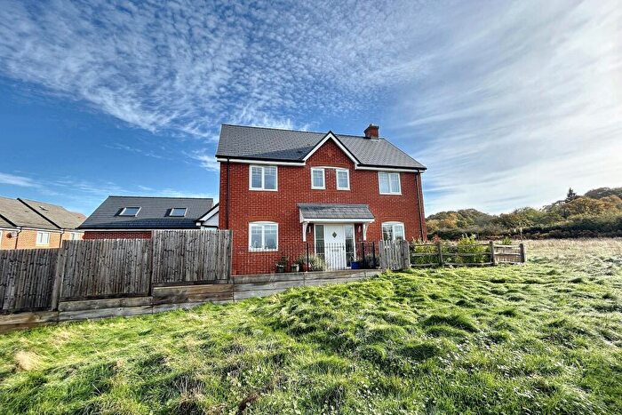 4 Bedroom Detached House For Sale In Wimborne, BH21