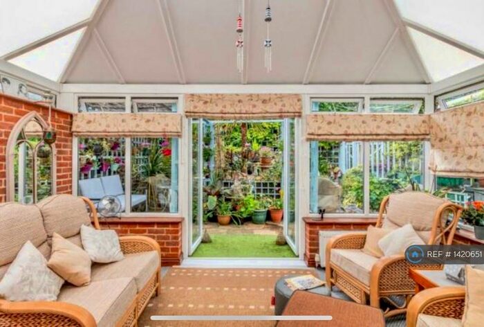 3 Bedroom Semi-Detached House To Rent In The Bramley, Isle Of Wight, PO30