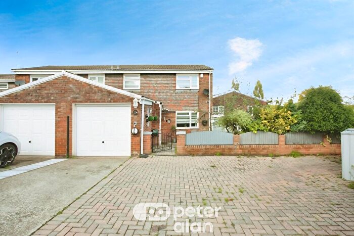 3 Bedroom End Of Terrace House For Sale In Brynglas, Hollybush, Cwmbran, NP44