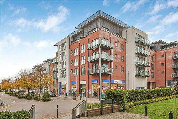 1 Bedroom Flat For Sale In Birdwood Ave, Hither Green, SE13