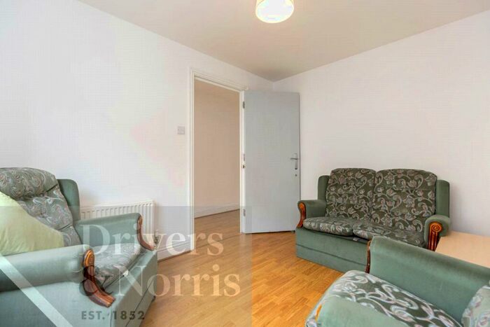 4 Bedroom House To Rent In Tollington Way, Upper Holloway, London, N7