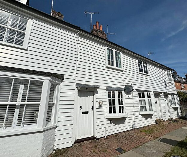 2 Bedroom Terraced House To Rent In Golden Square, Tenterden, TN30