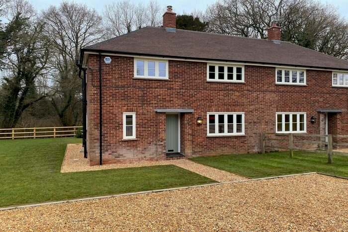 3 Bedroom Semi-Detached House To Rent In Tytheland Cottages, Woodlands, Bramdean, Alresford SO24