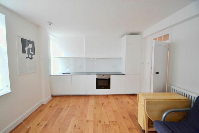Studio To Rent In Abbey Road, London, NW8