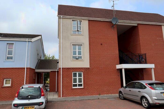 1 Bedroom Flat To Rent In Warren Court, Carlton Boulevard, Lincoln, LN2