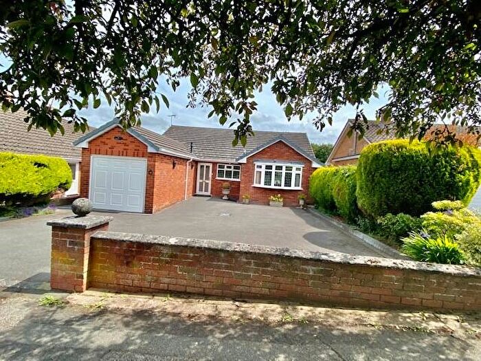 3 Bedroom Detached House For Sale In Downsell Road, Redditch, B97