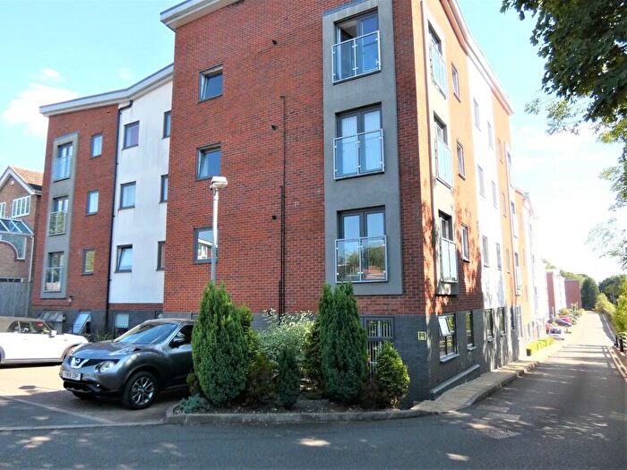 2 Bedroom Flat To Rent In Ladywood Court, A Lichfield Road, Sutton Coldfield, B74