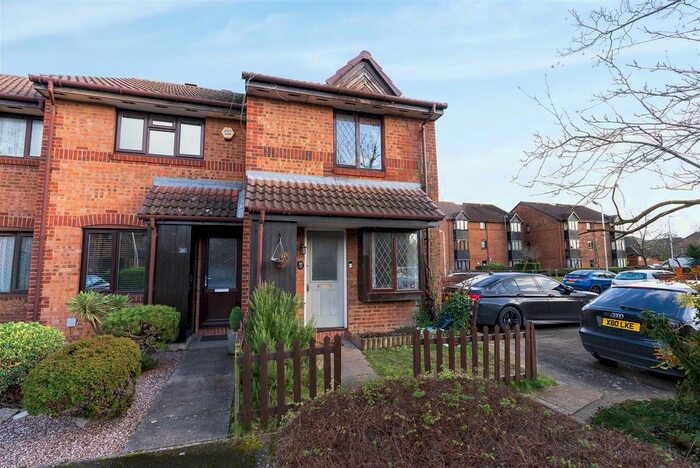 1 Bedroom Property To Rent In Boxwood Close, West Drayton, UB7