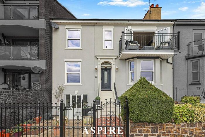 4 Bedroom Terraced House For Sale In Eastern Esplanade, Southend-On-Sea, SS1