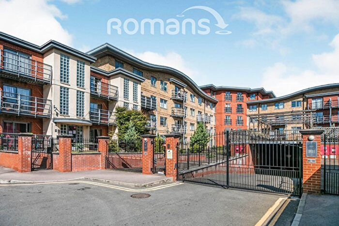 1 Bedroom Flat To Rent In Quadrant Court, Jubilee Square, Reading, RG1