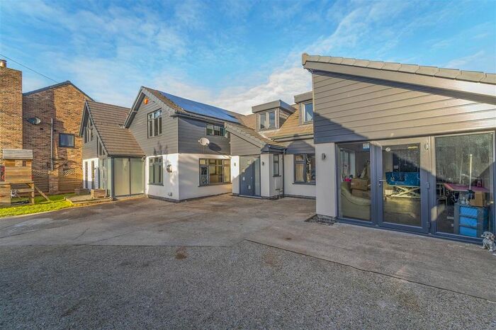 7 Bedroom Detached House To Rent In Three Tuns Road, Eastwood, Nottingham, NG16