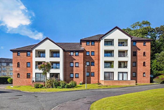 2 Bedroom Flat For Sale In Underbank, Largs, KA30