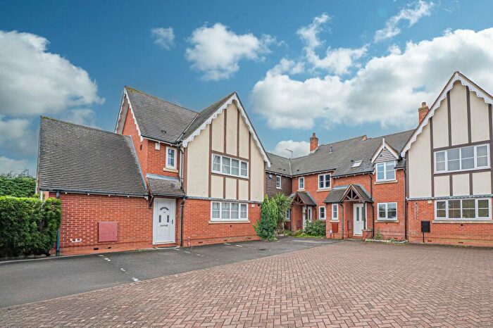 4 Bedroom End Of Terrace House For Sale In Shelfield Close, Hockley Heath, B94