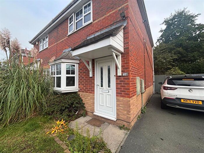 3 Bedroom Semi-Detached House To Rent In Southey Close, Ettiley Heath, CW11
