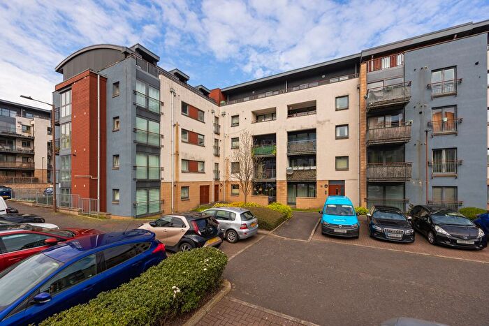 2 Bedroom Flat For Sale In / East Pilton Farm Avenue, Edinburgh, EH5