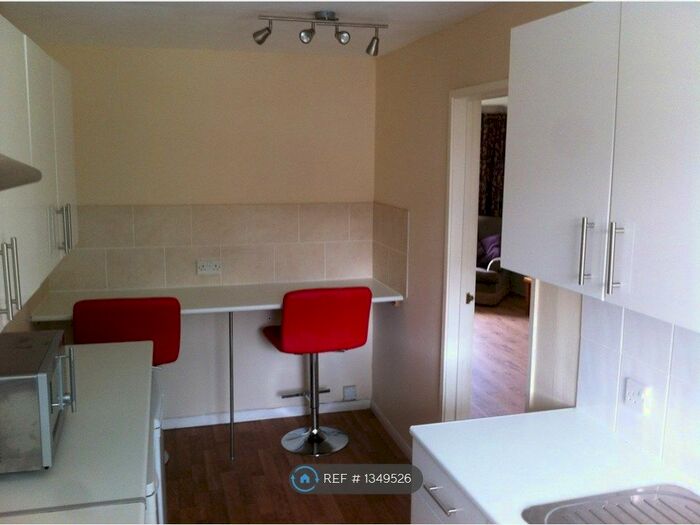 4 Bedroom Flat To Rent In Festing Road, Southsea, PO4